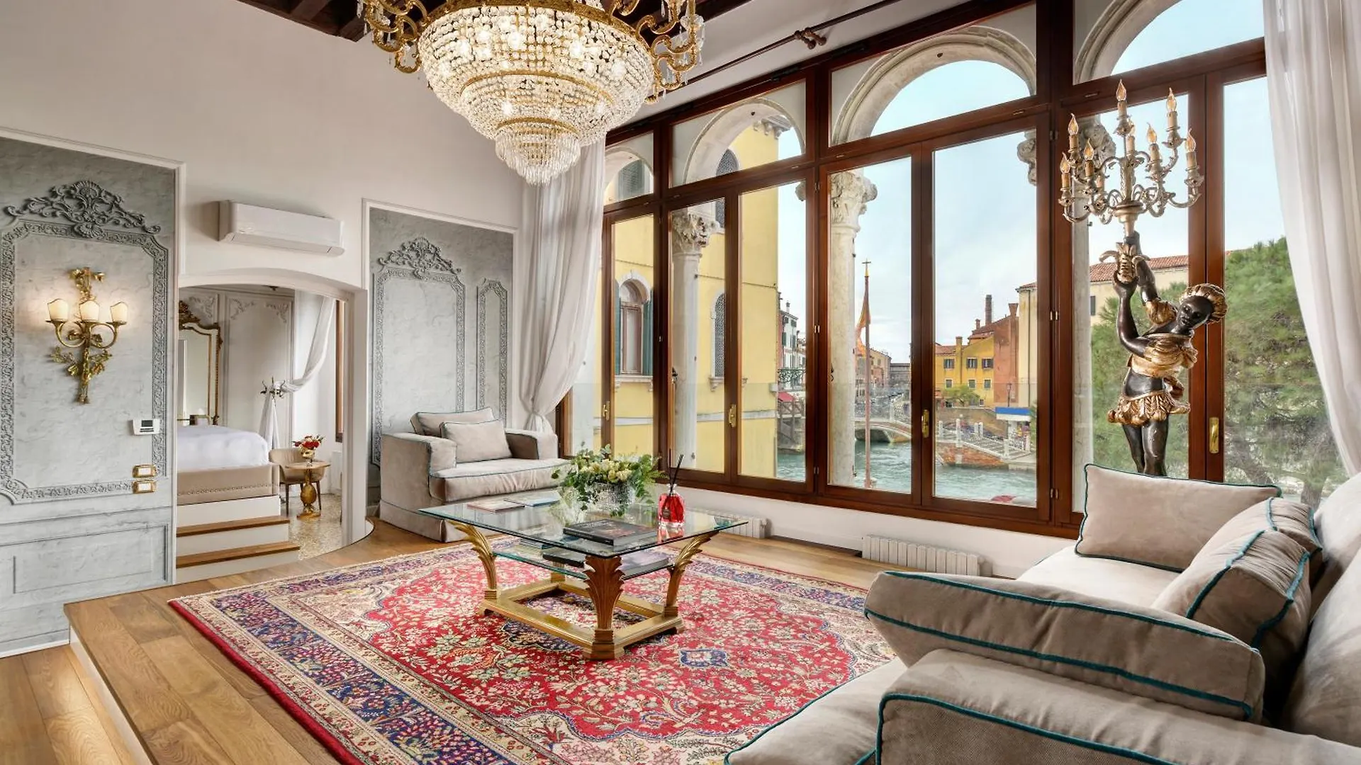 Swan Dolcevita Prestige Stay - Canal View & Exclusive Experience contacts