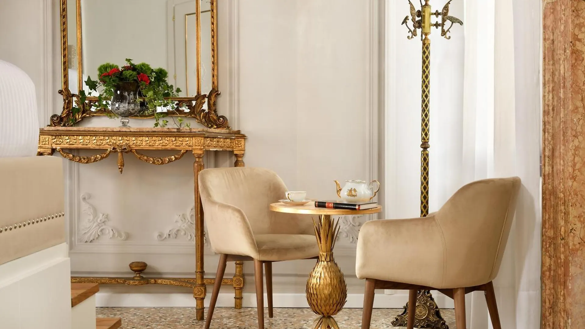 Swan Dolcevita Prestige Stay - Canal View & Exclusive Experience Venice 0*,  Italy
